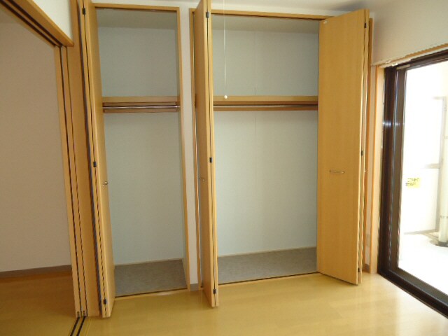 フェリシア柳都の物件内観写真