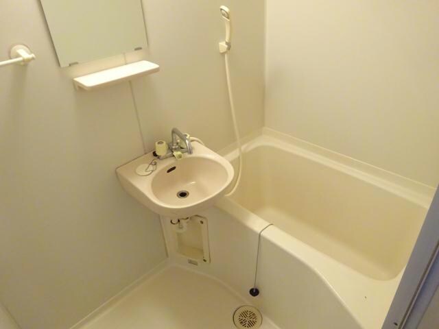 ハイマート関屋田町の物件内観写真