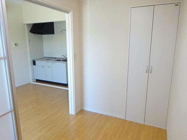 フローリアン松波の物件内観写真