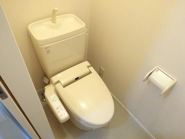 フローリアン松波の物件内観写真