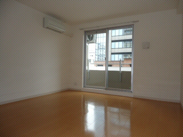 グレイスハイツ東中通タワーの物件内観写真