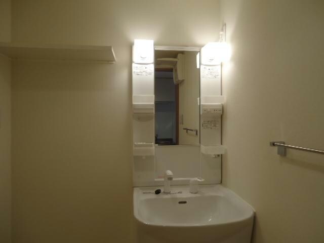 グレイスハイツ東中通タワーの物件内観写真