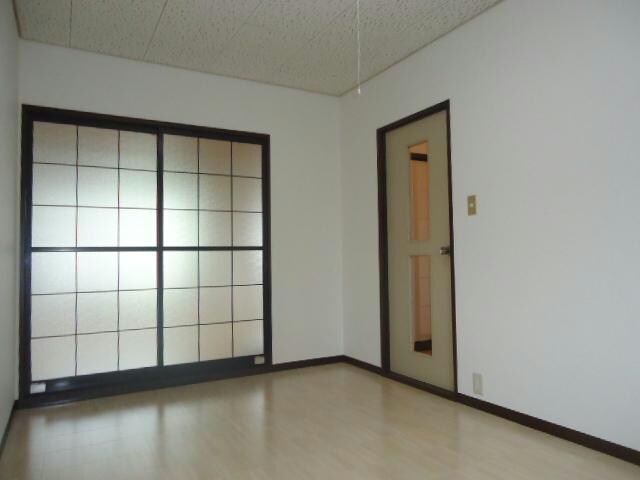 メゾン・ヴェルデュールの物件内観写真