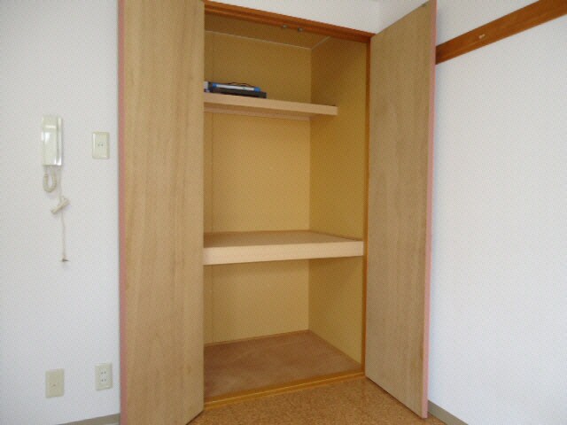 ガーデンヒルズの物件内観写真