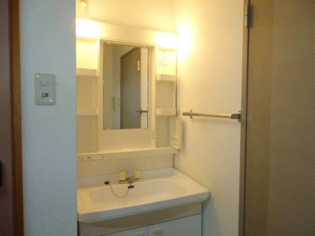 ガーデンヒルズの物件内観写真