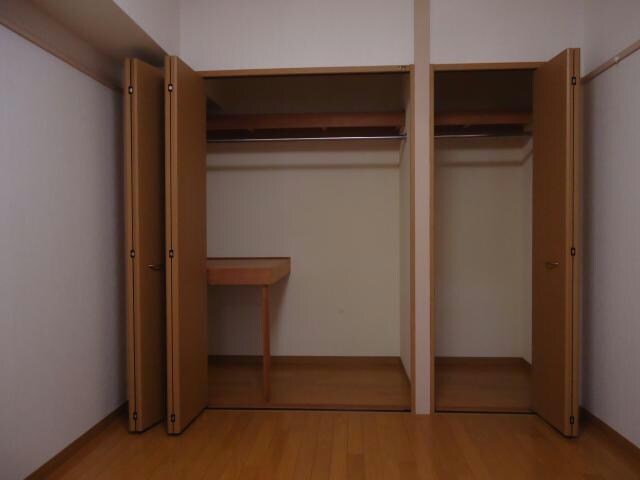 ロイヤル礎の物件内観写真