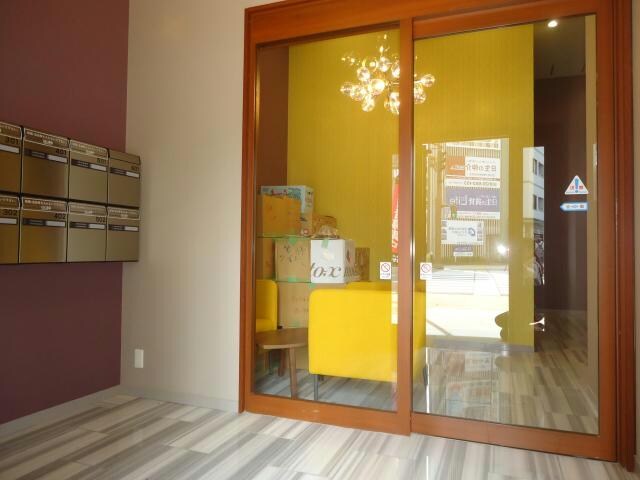 ヨリーナフローの物件外観写真