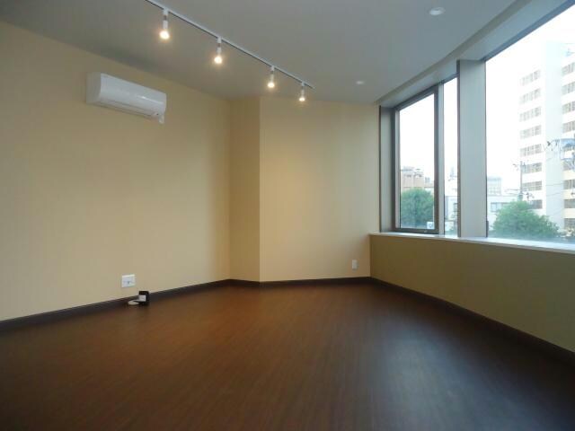 ヨリーナフローの物件内観写真