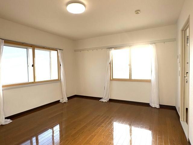 ルーラ浜浦の物件内観写真