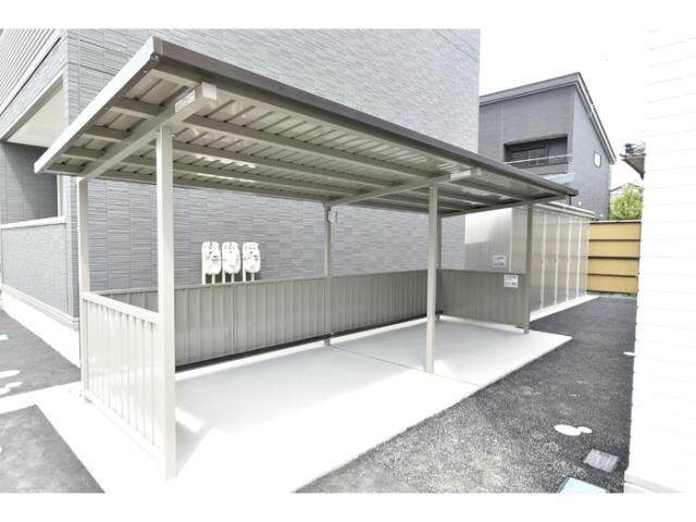 D-ROOMスクルドの物件外観写真