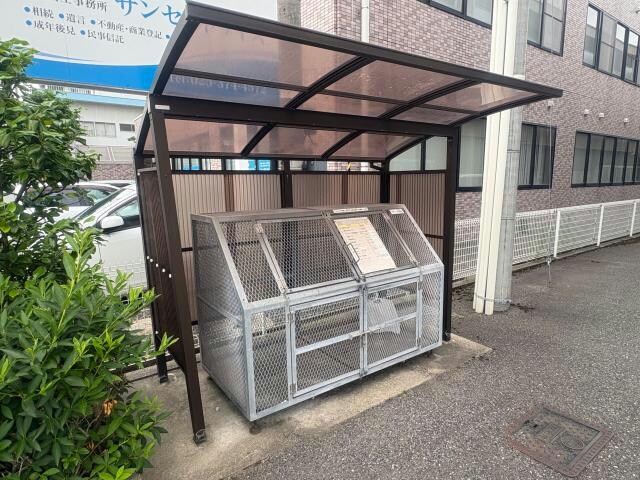 ライク米山の物件外観写真