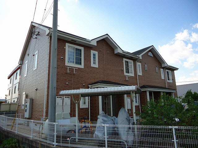 クランベリーハウスの物件外観写真