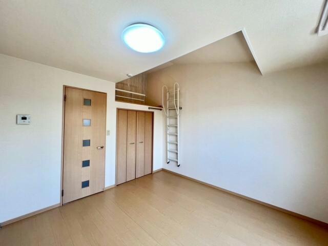 ヴェルデ西田代Ａの物件内観写真