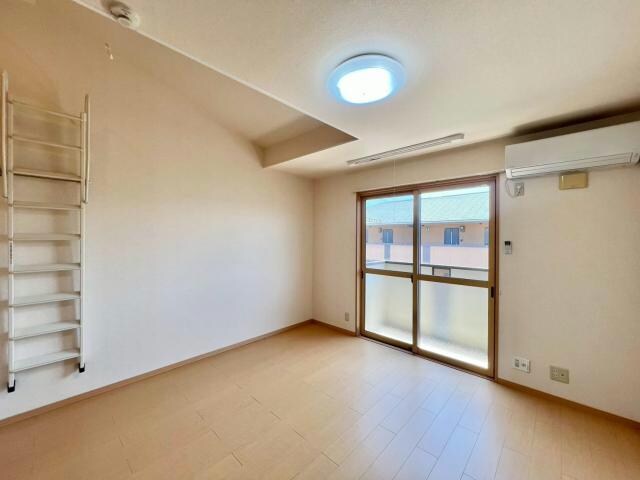 ヴェルデ西田代Ａの物件内観写真