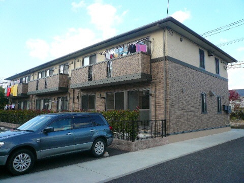 アズール若楠の物件外観写真