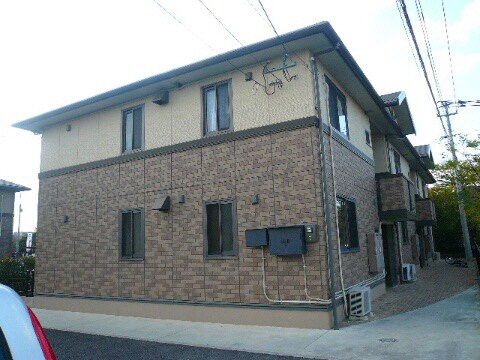 アズール若楠の物件外観写真