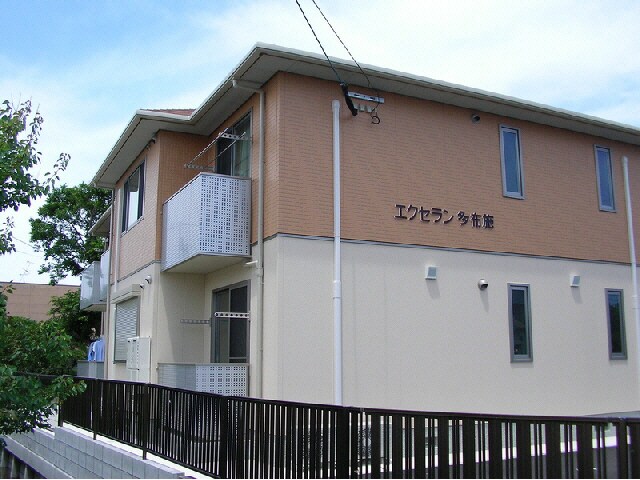 エクセラン多布施の物件外観写真