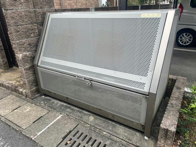 コムーラ・フロントの物件外観写真