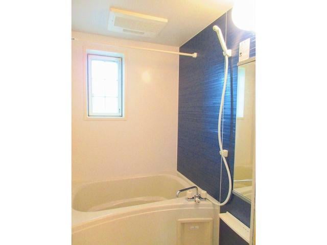 エレガンシア新郷Ⅰの物件内観写真