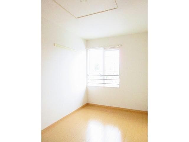 エレガンシア新郷Ⅰの物件内観写真