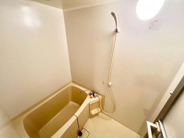 ひまわりマンションの物件内観写真