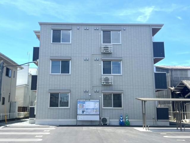 ロイヤルタウン日の出の物件外観写真