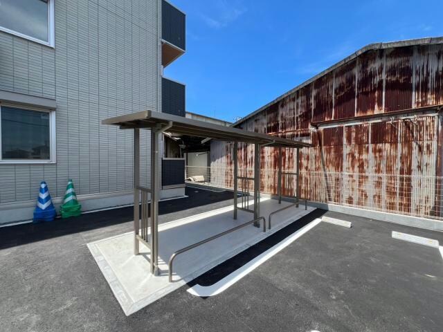 ロイヤルタウン日の出の物件外観写真