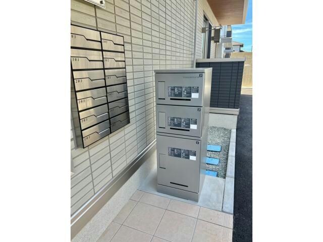 ロイヤルタウン日の出の物件外観写真