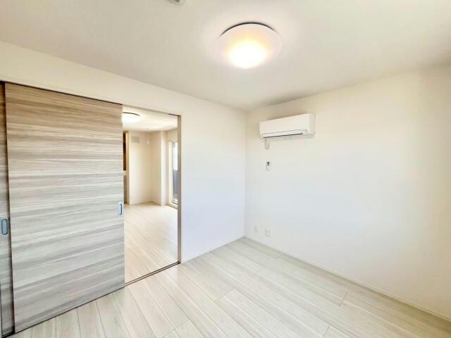 ロイヤルタウン日の出の物件内観写真