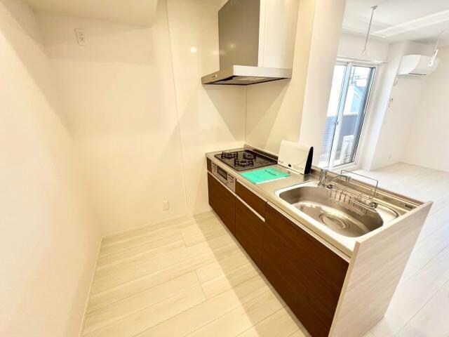 ロイヤルタウン日の出の物件内観写真