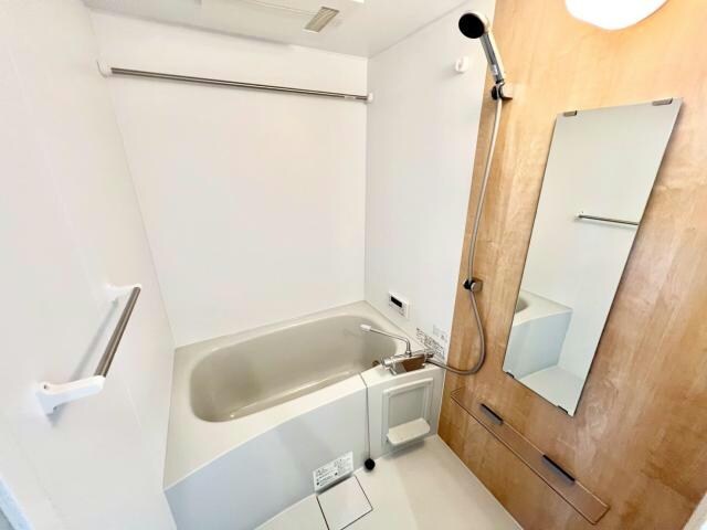 ロイヤルタウン日の出の物件内観写真