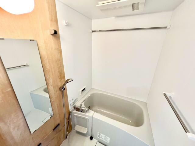 ロイヤルタウン日の出の物件内観写真