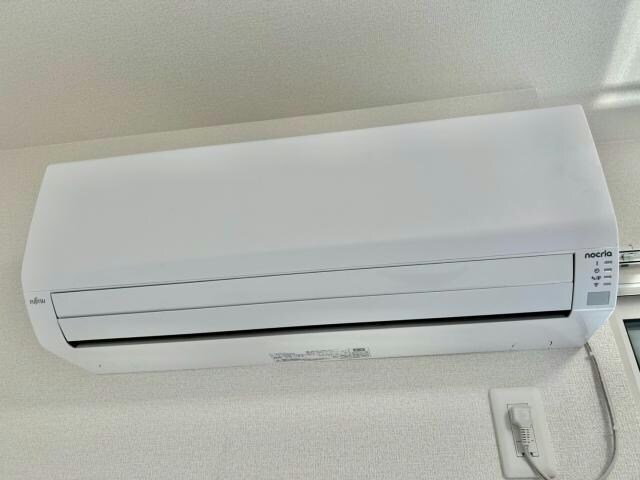 ロイヤルタウン日の出の物件内観写真