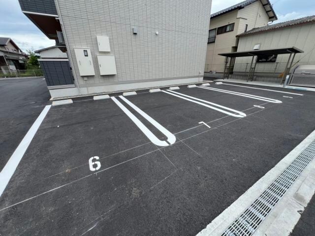 ロイヤルタウン八戸の物件外観写真