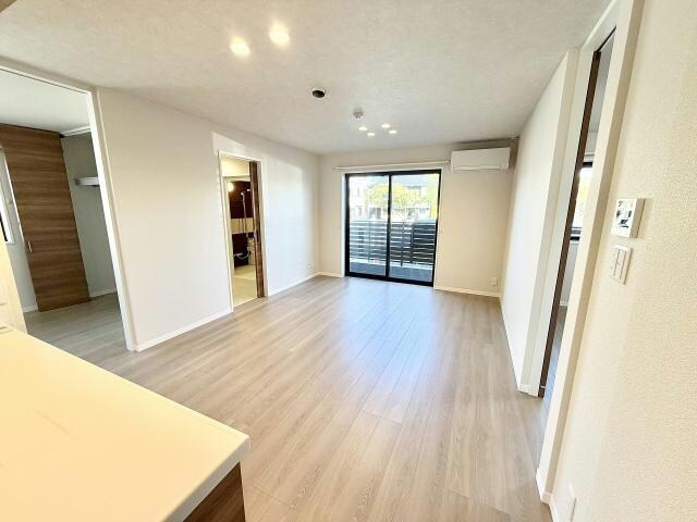 シャーメゾン県庁南の物件内観写真