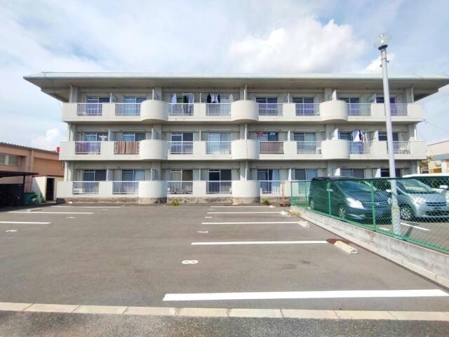 古川マンションの物件外観写真