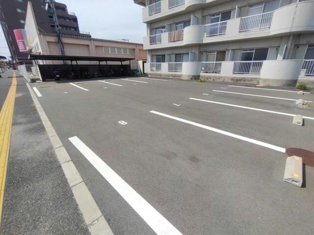 古川マンションの物件外観写真