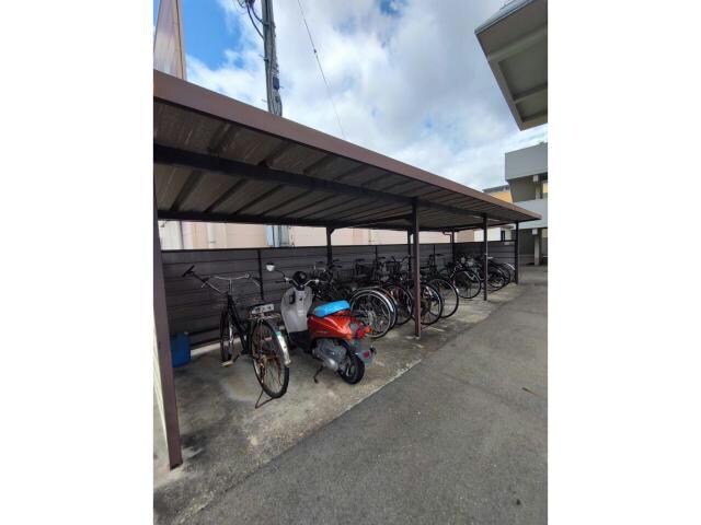 古川マンションの物件外観写真