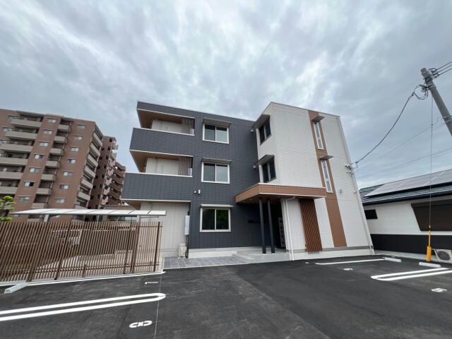 グランフォースの物件外観写真