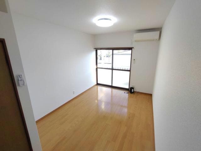 ブルージュハイムⅠの物件内観写真