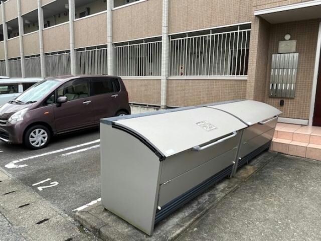 プリュスの物件外観写真