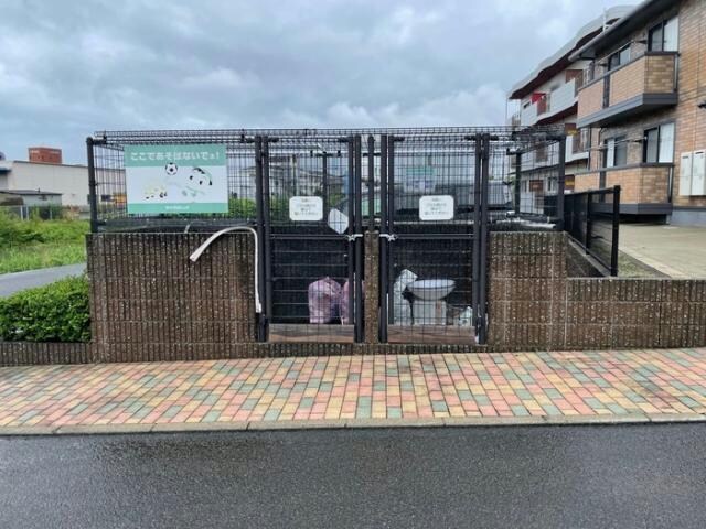 シャルマンハウス兵庫南の物件外観写真