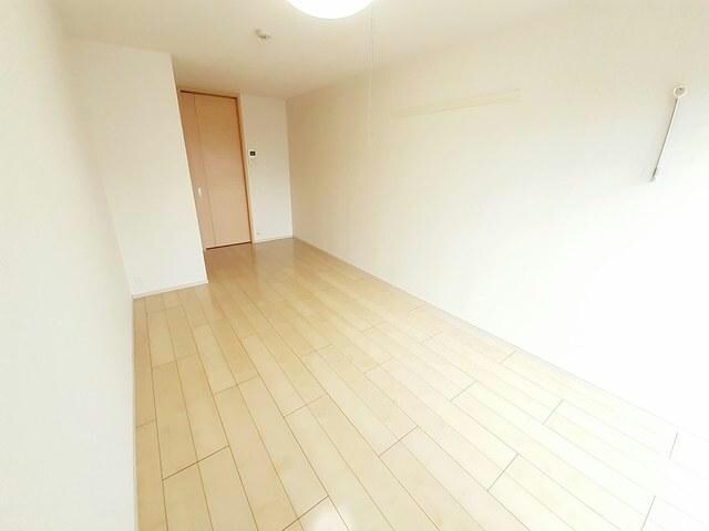 シャルモントゥⅡの物件内観写真