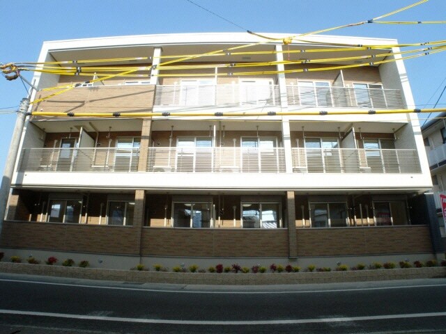 シャルモントゥⅡの物件外観写真