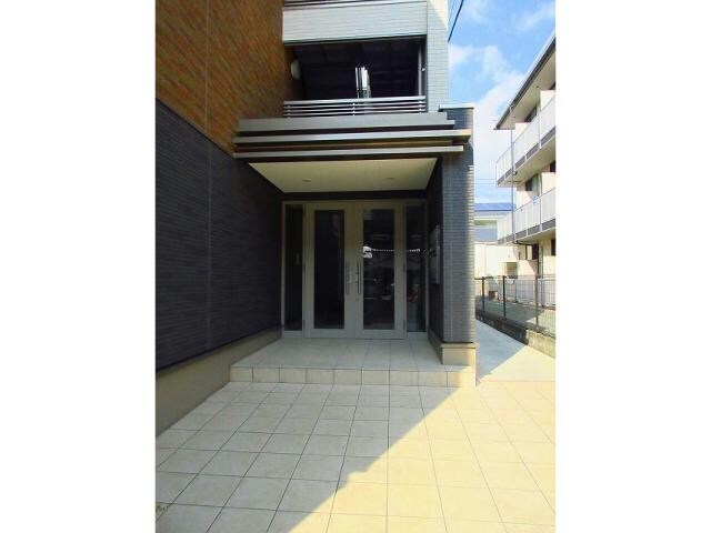 シャルモントゥⅡの物件外観写真