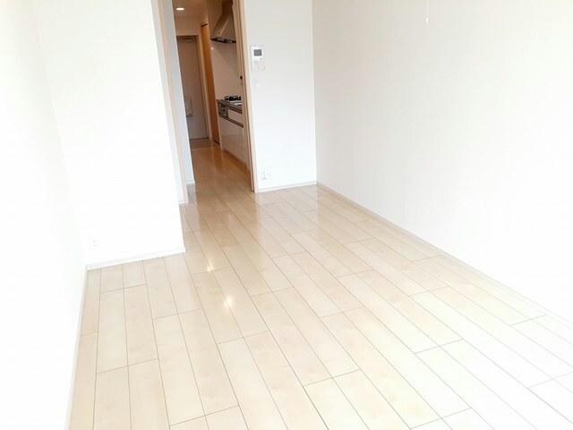 シャルモントゥⅡの物件内観写真