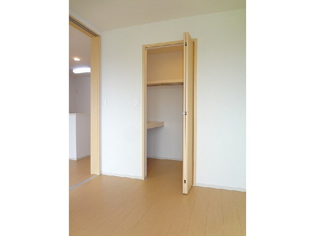 レスポアールⅤの物件内観写真