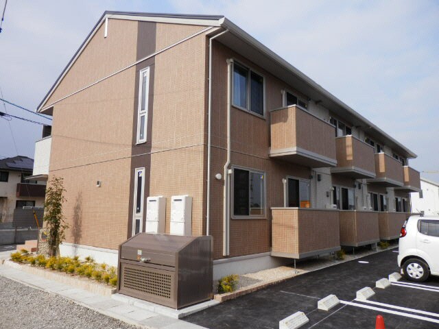 メゾンレーヴの物件外観写真