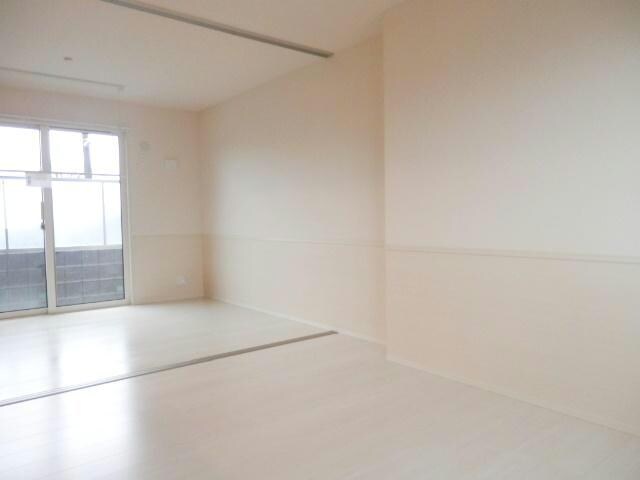 メイプル成章の物件内観写真