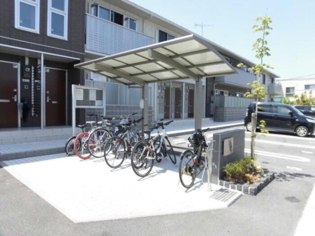 メイプル成章の物件外観写真